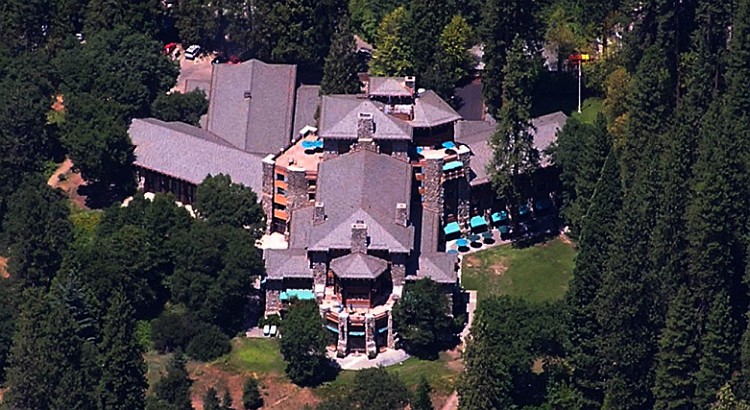 overhead view from glacier point