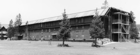 1913 east wing the old faithful inn