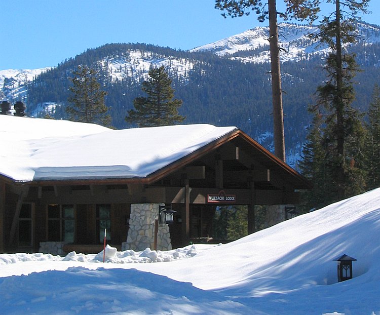 Wuksachi Lodge